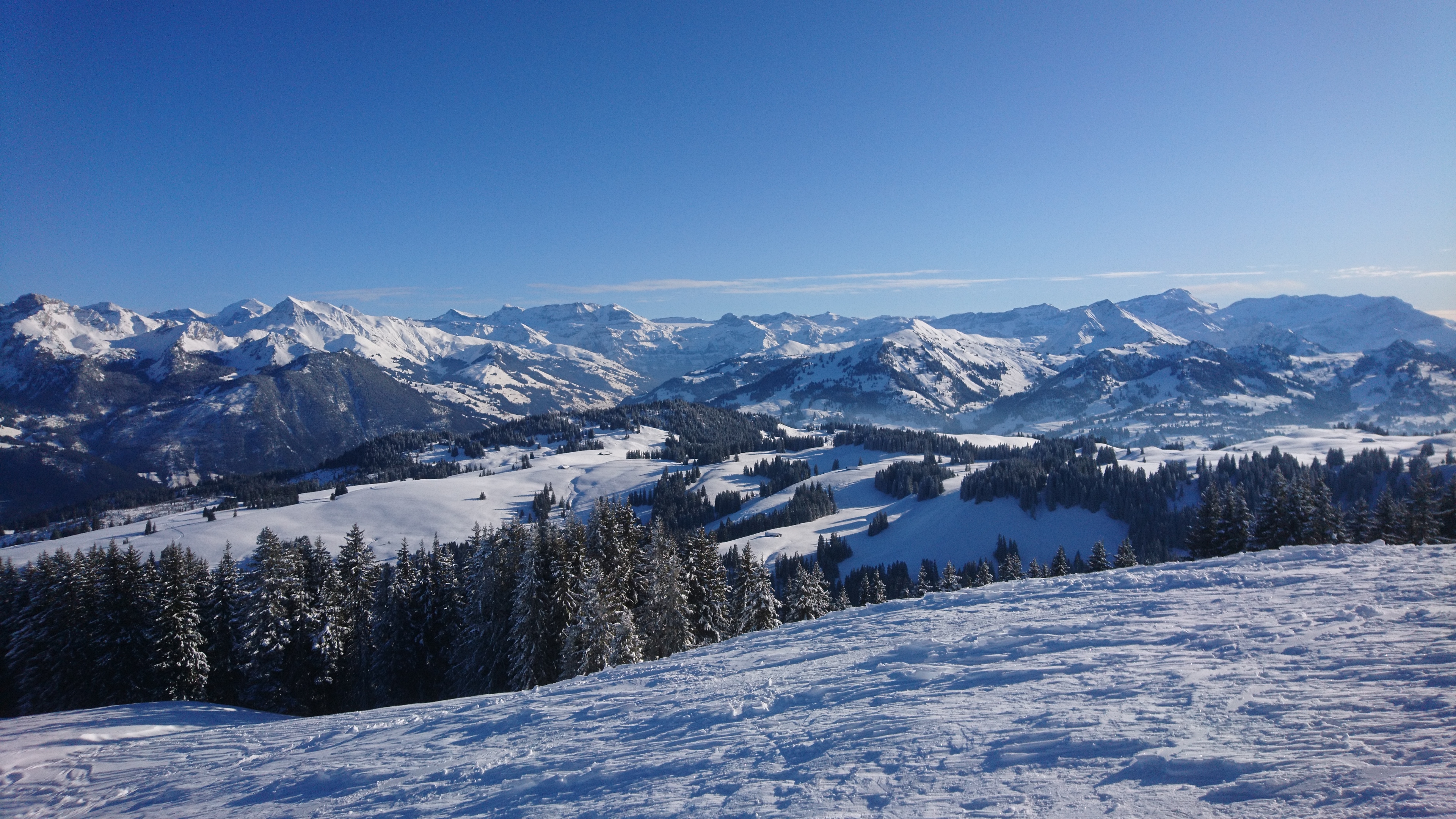 Alpes bernoises, la Plaine Morte au centre