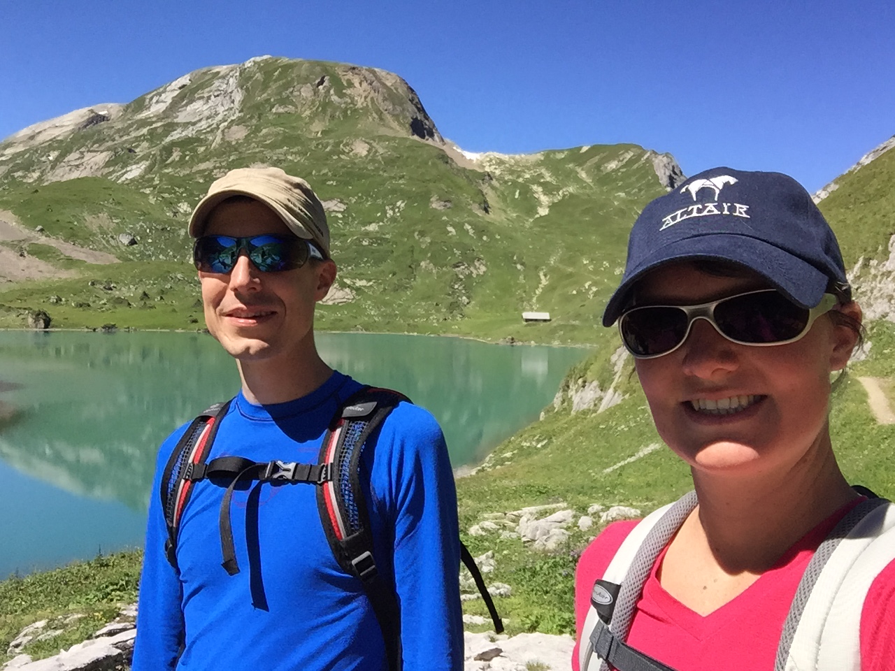 photo de Cabane du Wildhorn (Wildhornhütte)