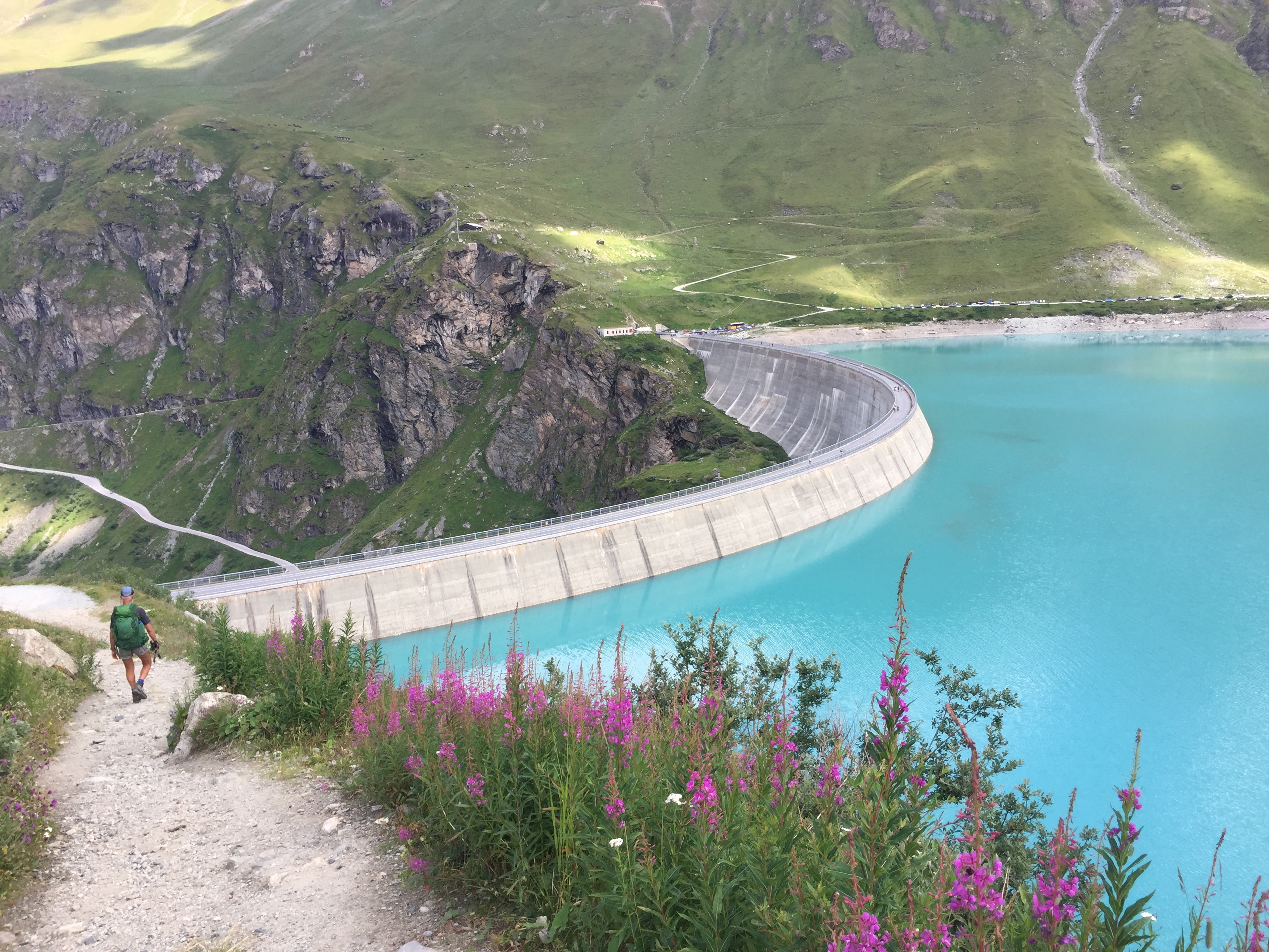 Descente sur le barrage de Moiry