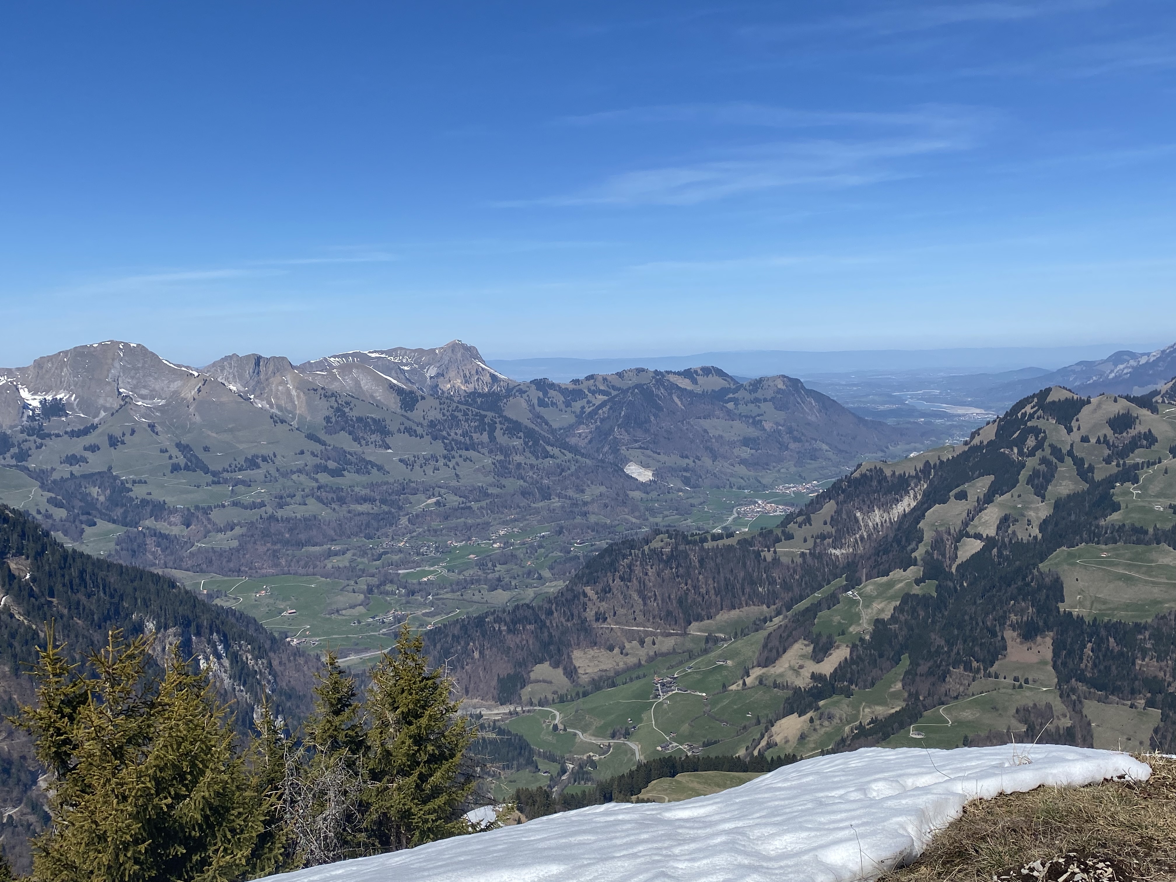 photo de Planachaux (en dessus du Lac de l'Hongrin)