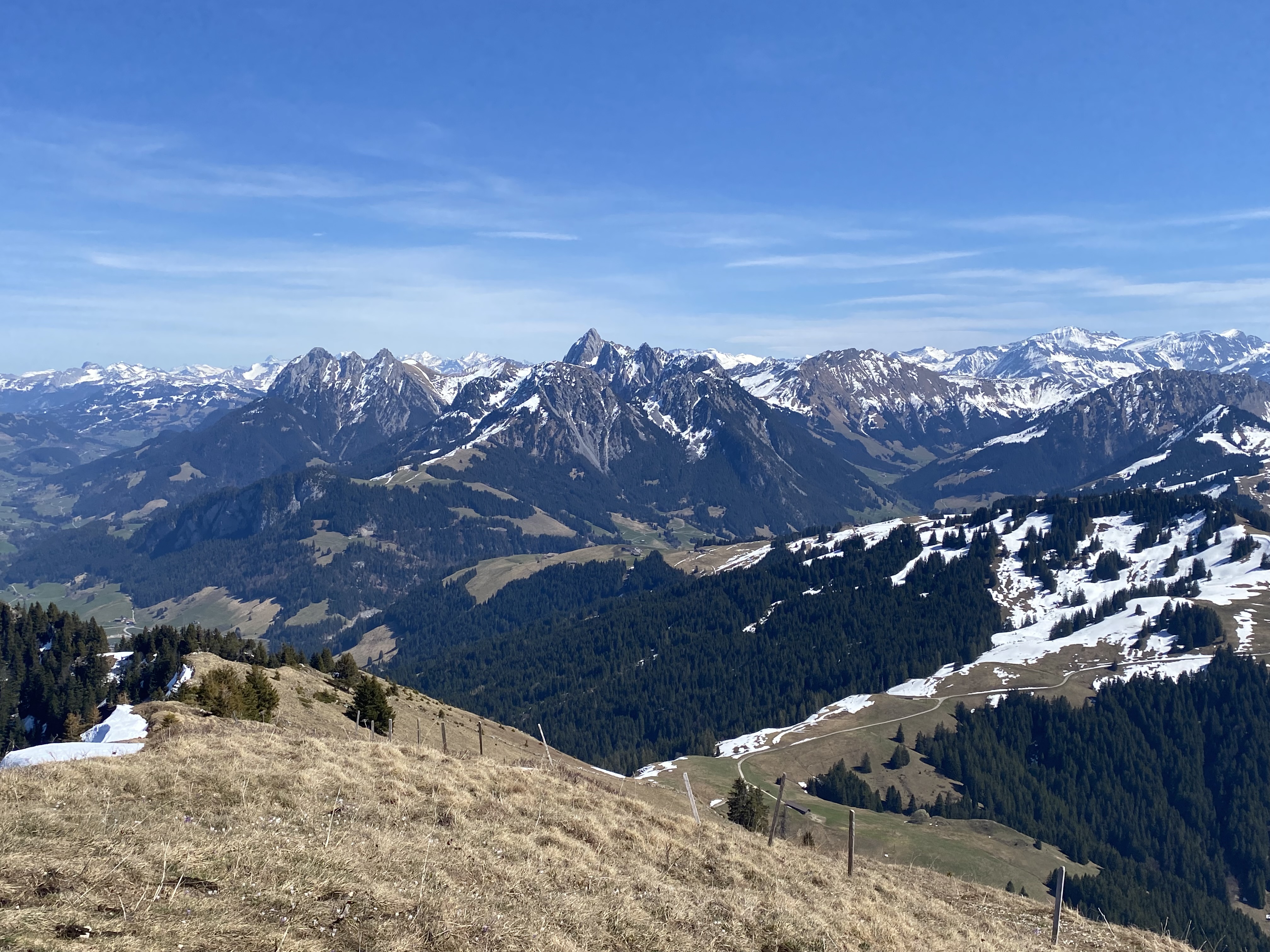 photo de Planachaux (en dessus du Lac de l'Hongrin)