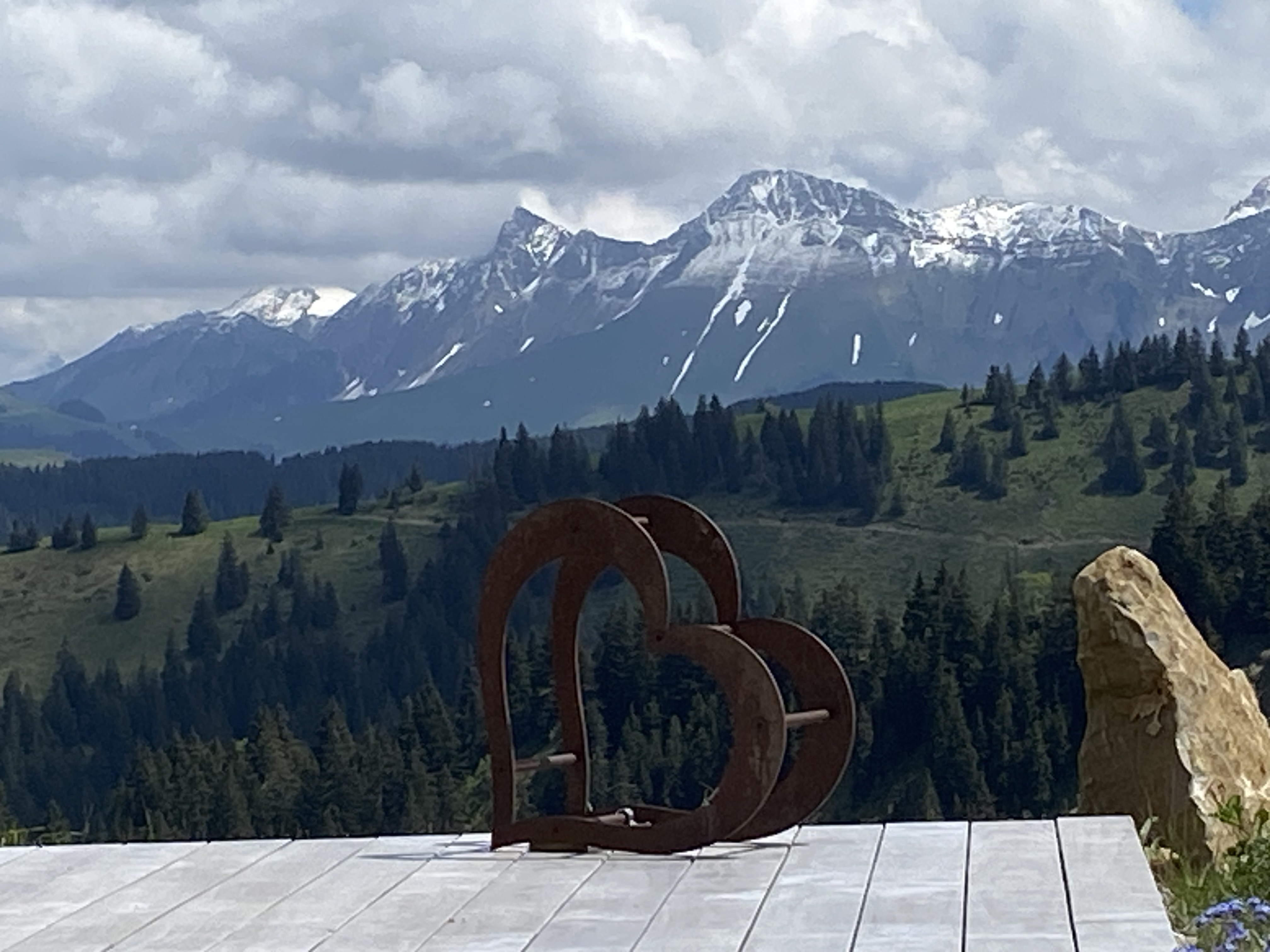 De Supiletta, vue sur le Kaiseregg enneigé 