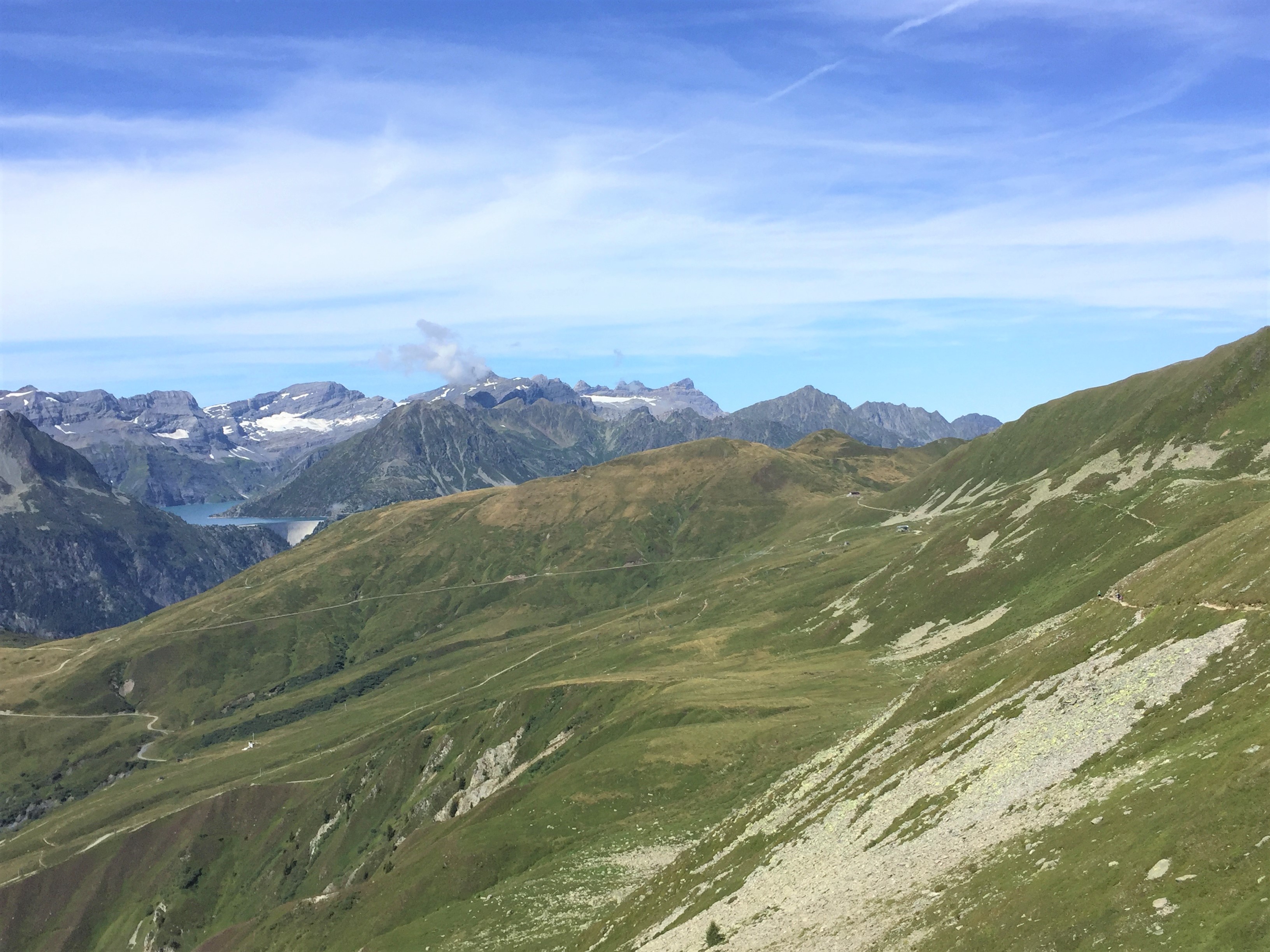 Vue sur le Lac d\'Emosson et les Dents du Midi