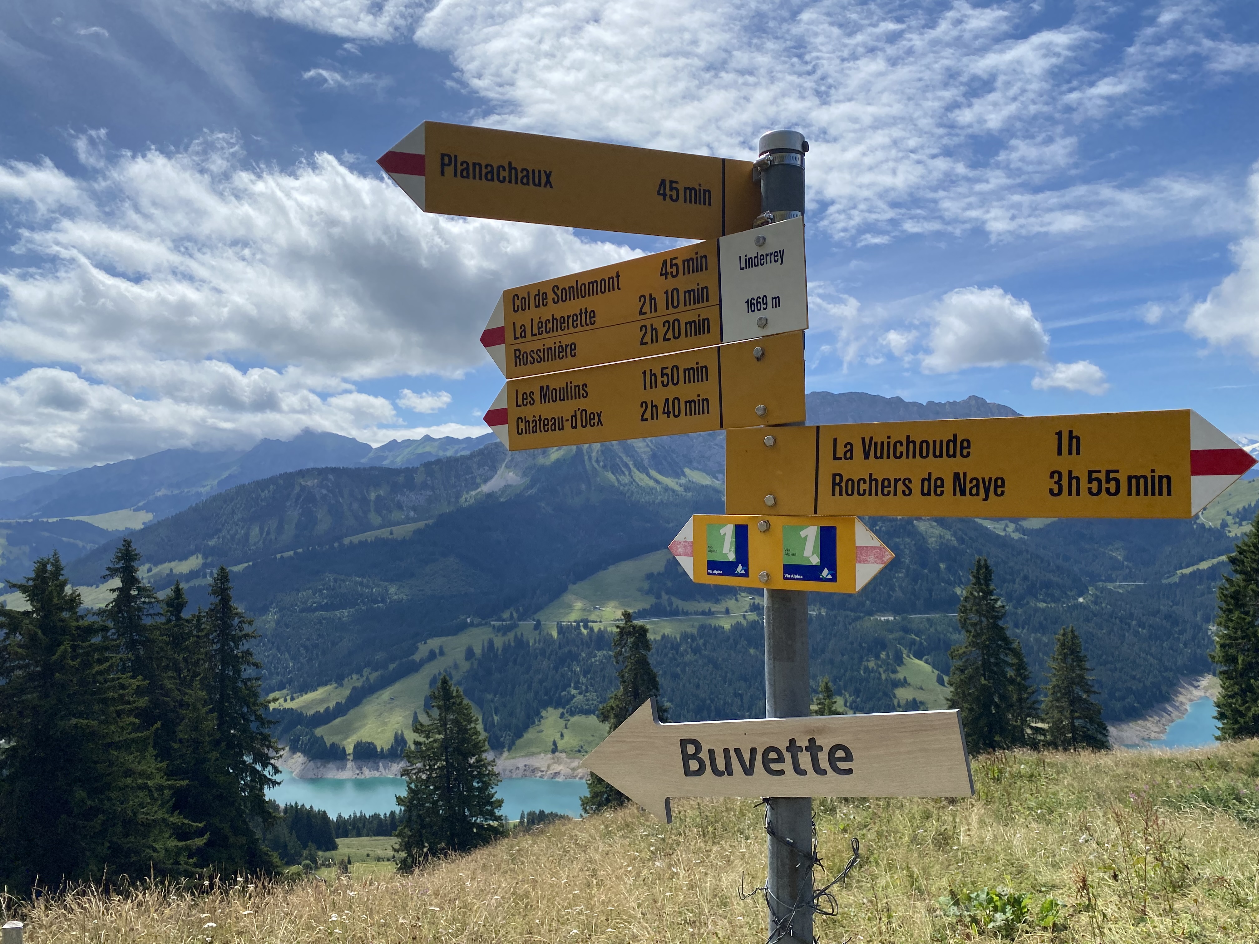 photo de Planachaux (en dessus du Lac de l'Hongrin)