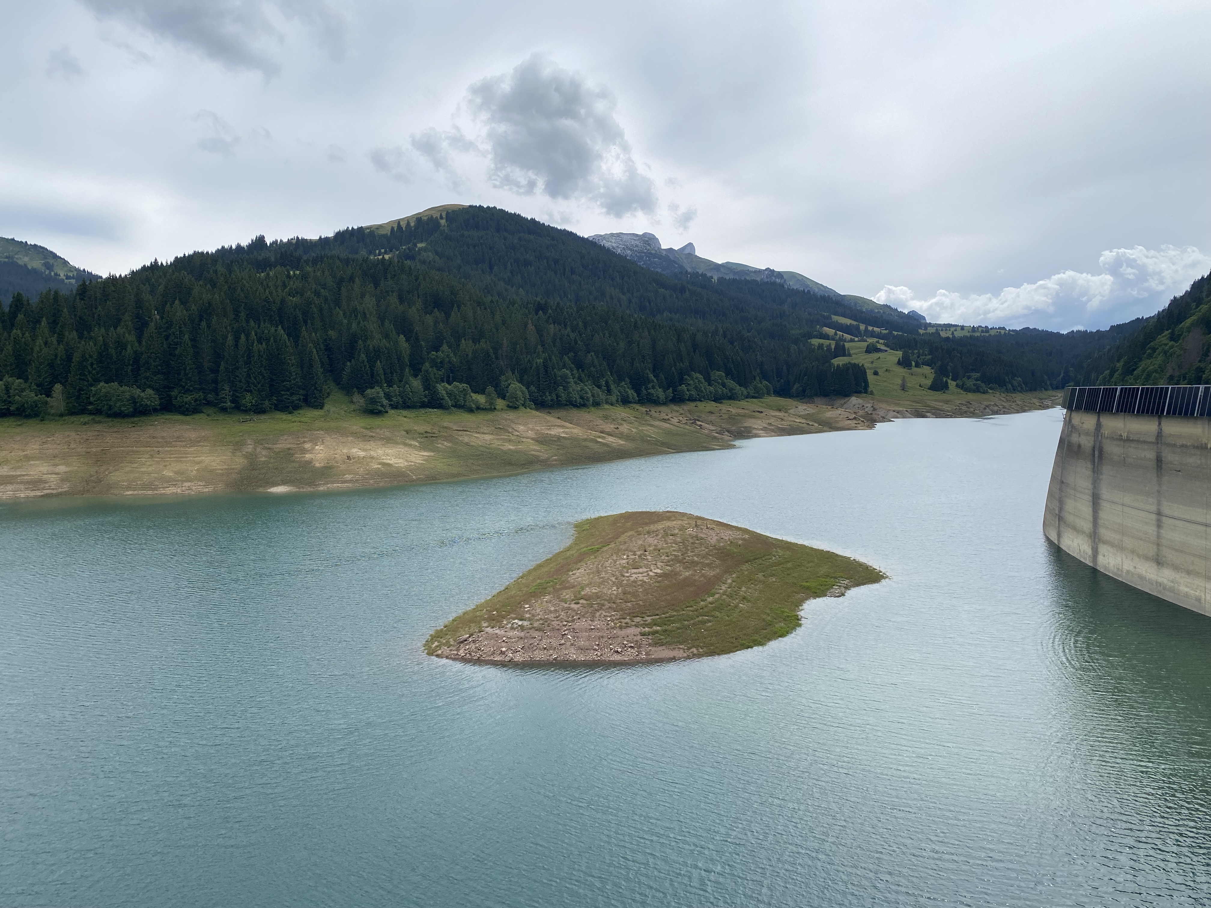 photo de Planachaux (en dessus du Lac de l'Hongrin)