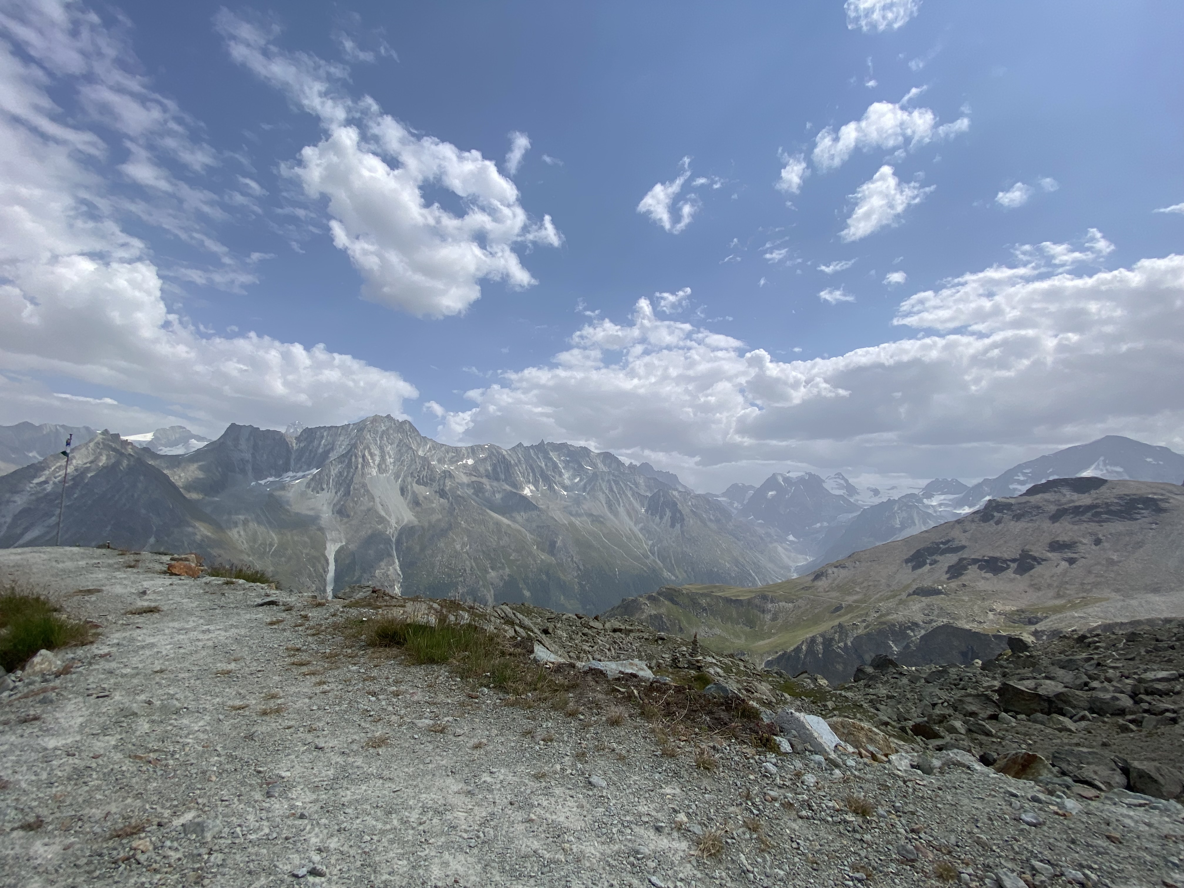 photo de Cabane des Aiguilles Rouges