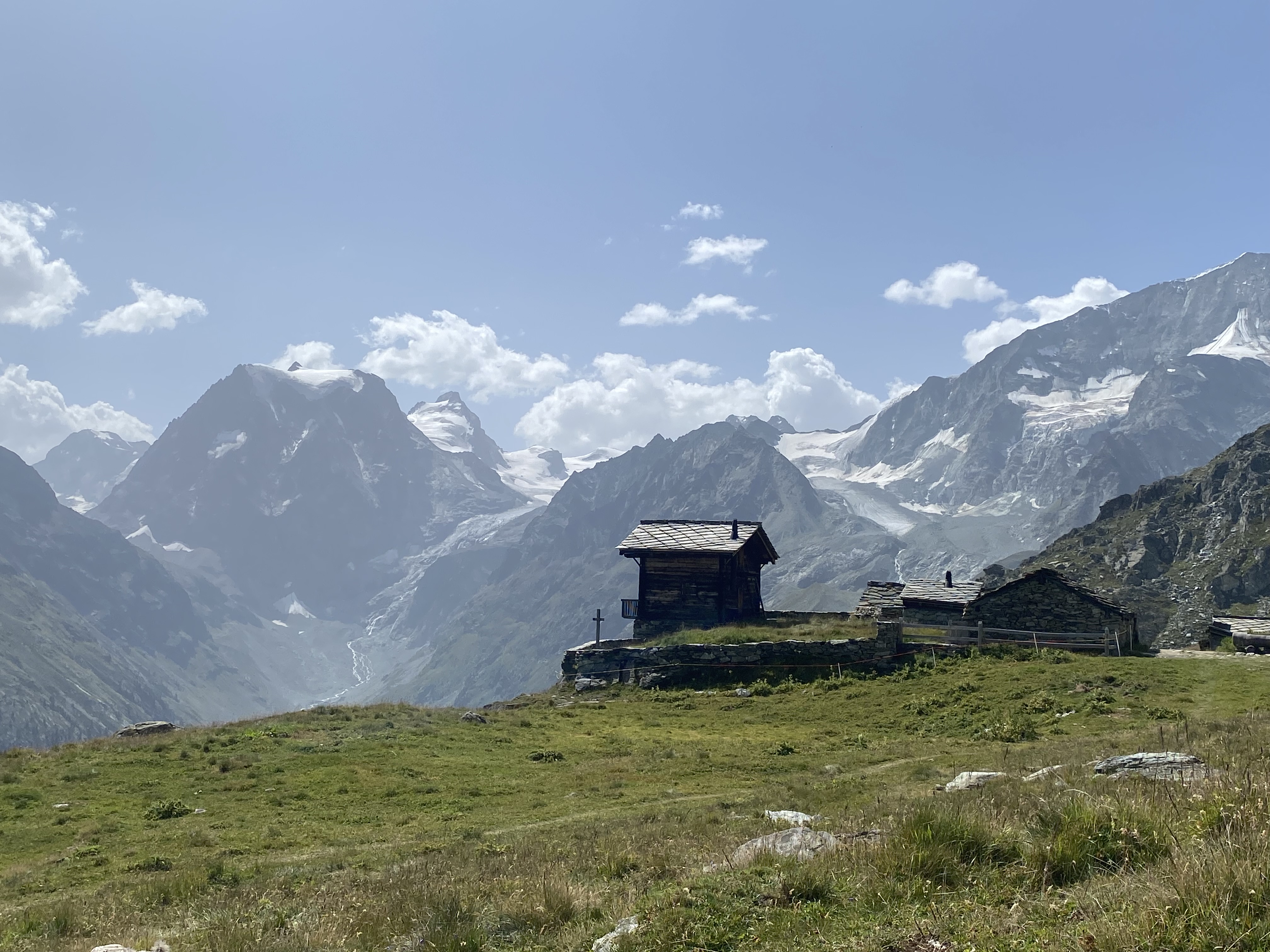 photo de Cabane des Aiguilles Rouges