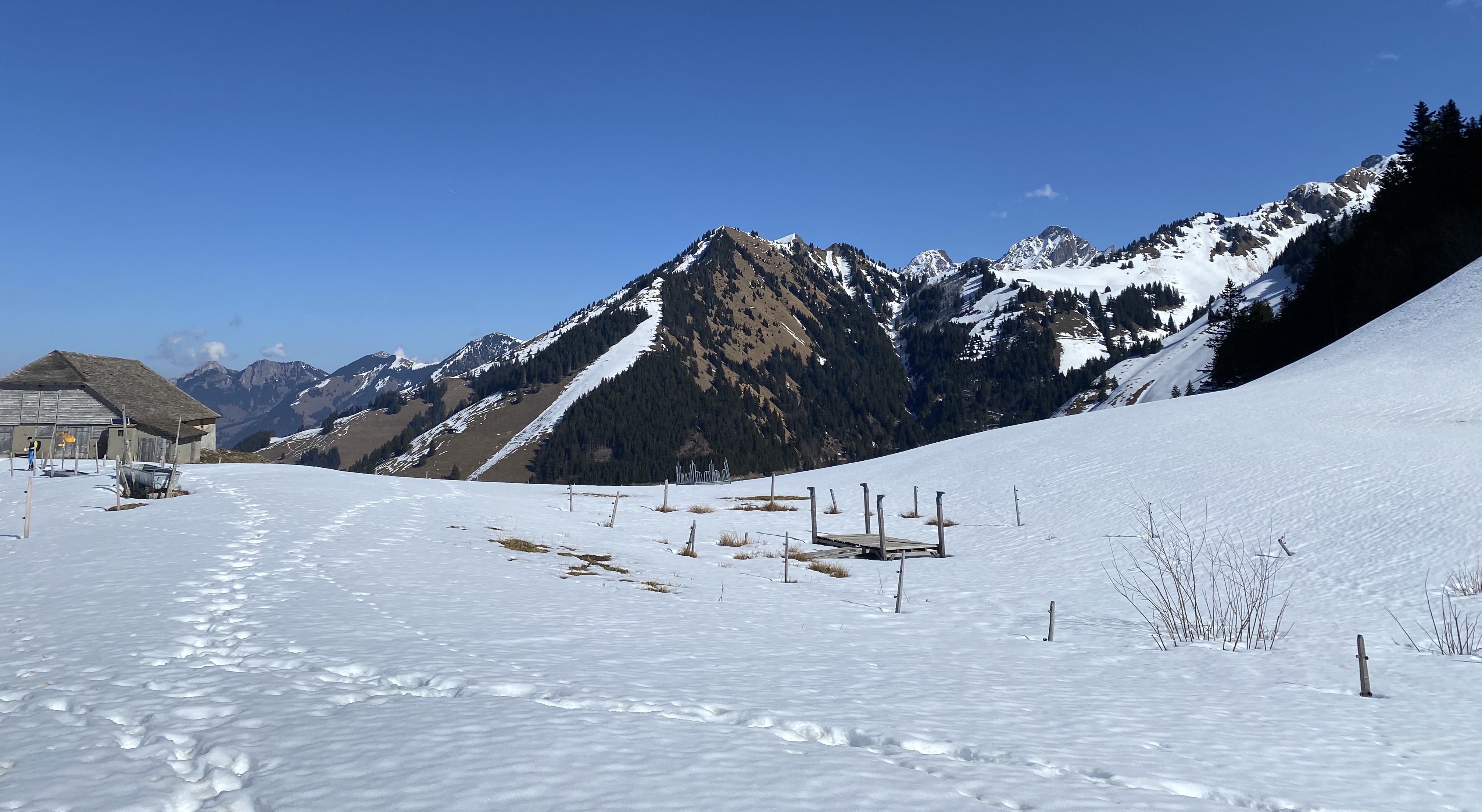 Chalet La Brâ et Les Millets (au centre)